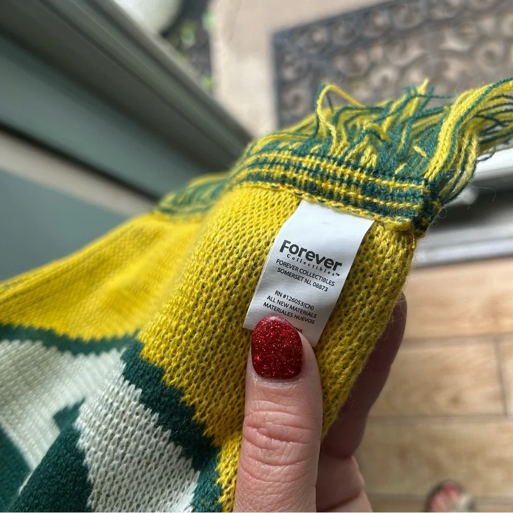Green Bay Packers Logo Reversible Scarf NFL Rally Rag Fringe Unisex Green Yellow